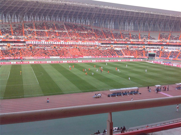 安康体育场看台网架